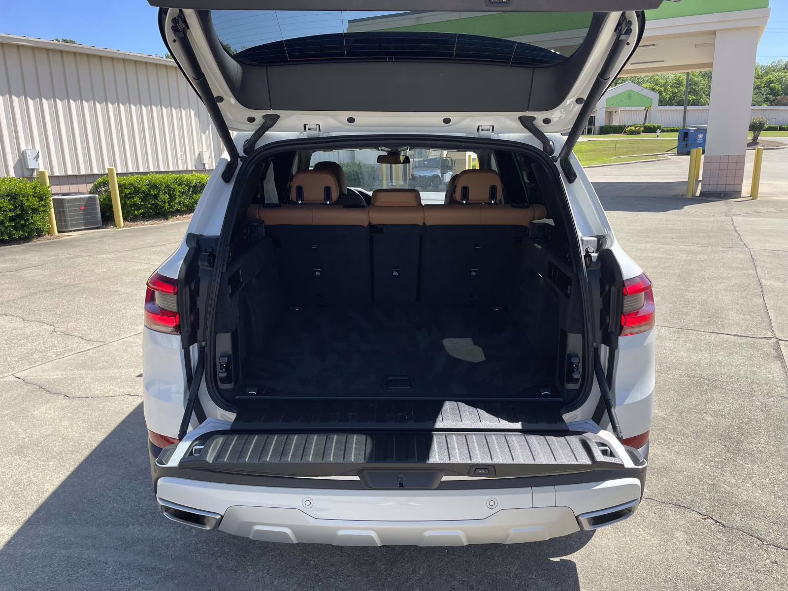 2023 Alpine White BMW X5 sDrive40i RWD SUV