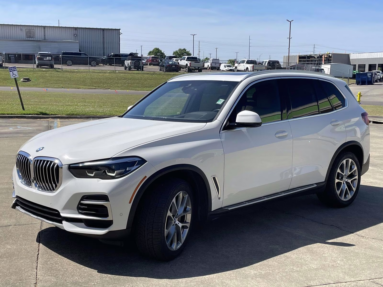2023 Alpine White BMW X5 sDrive40i RWD SUV