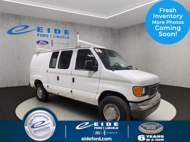 2006 Oxford White Clearcoat Ford E-250 Commercial RWD Van