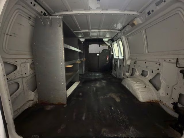 2006 Oxford White Clearcoat Ford E-250 Commercial RWD Van