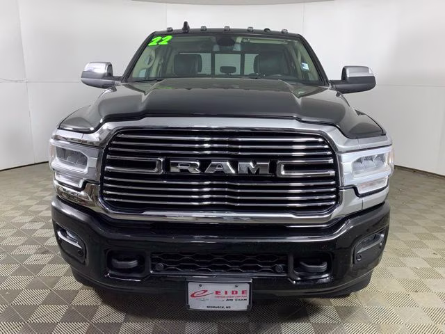 2022 Diamond Black Crystal Pearlcoat Ram 2500 Laramie 4X4 Truck