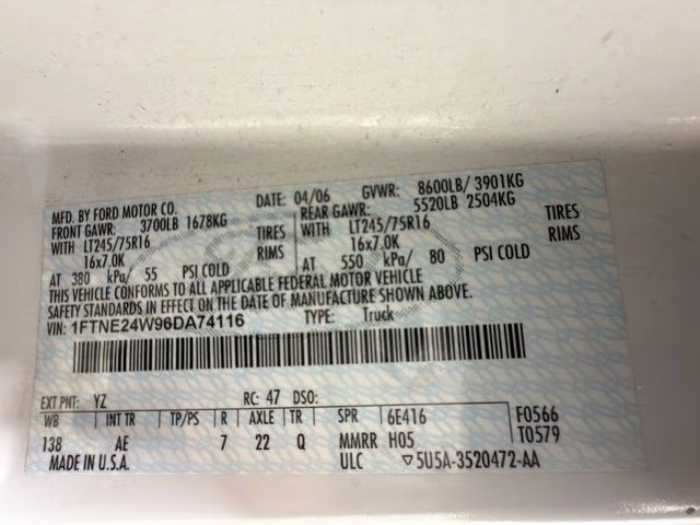 2006 Oxford White Clearcoat Ford E-250 Commercial RWD Van