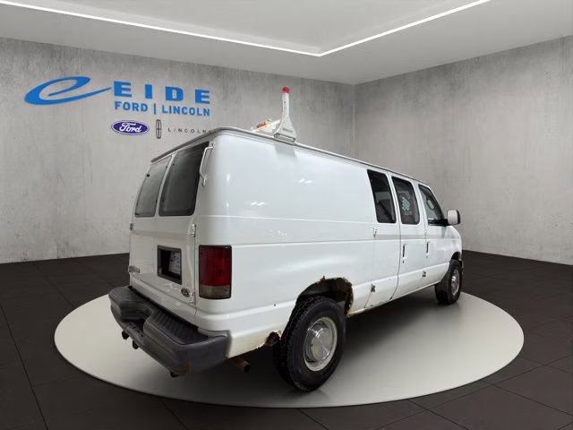 2006 Oxford White Clearcoat Ford E-250 Commercial RWD Van
