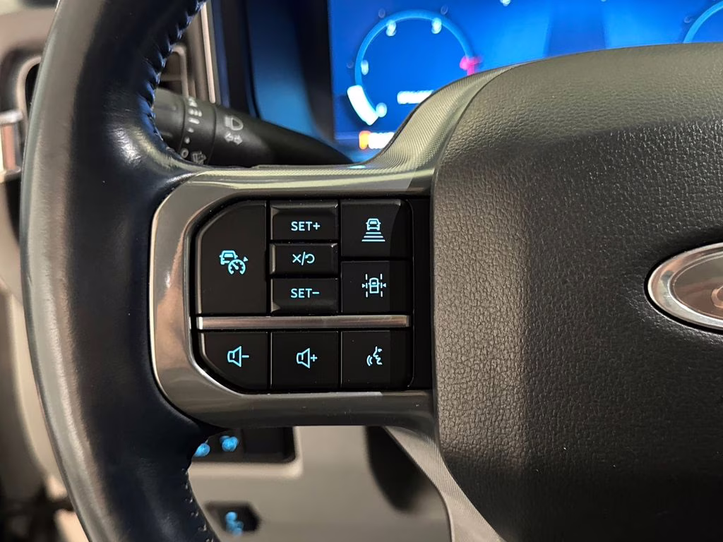 2024 White Metallic Ford Super Duty F-350 SRW Limited 4X4 Truck