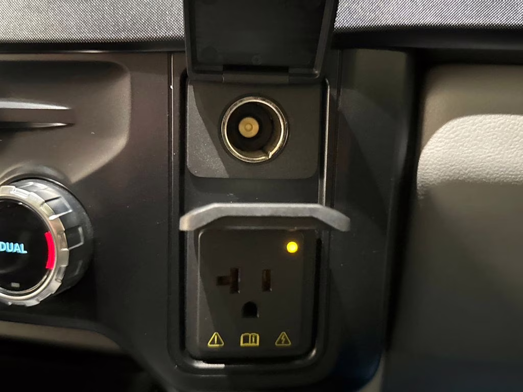 2024 White Metallic Ford Super Duty F-350 SRW Limited 4X4 Truck