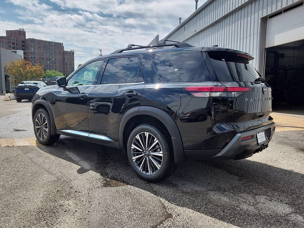 2026 Super Black Nissan Pathfinder Platinum 4X4 SUV
