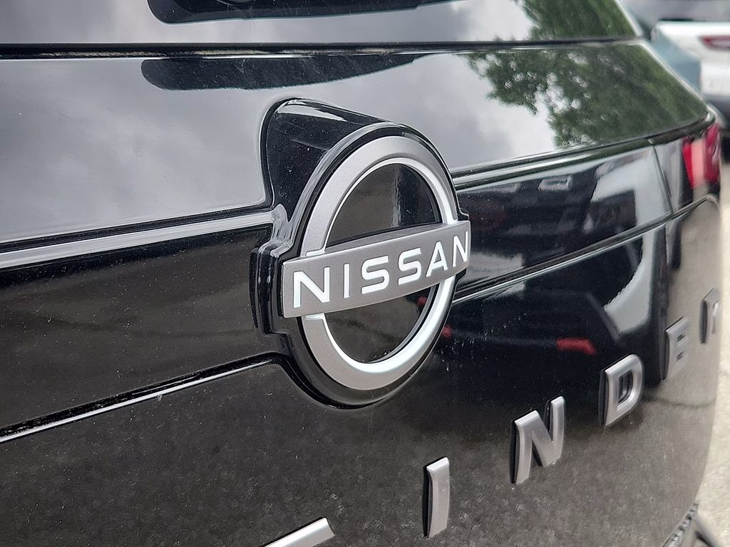 2026 Super Black Nissan Pathfinder Platinum 4X4 SUV