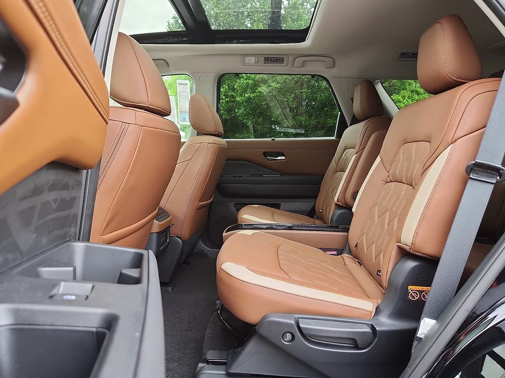 2026 Super Black Nissan Pathfinder Platinum 4X4 SUV