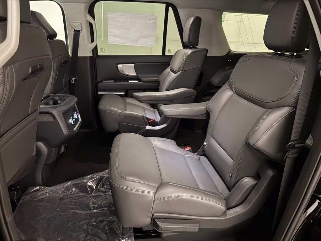 2026 Agate Black Metallic Ford Expedition Max Active RWD SUV