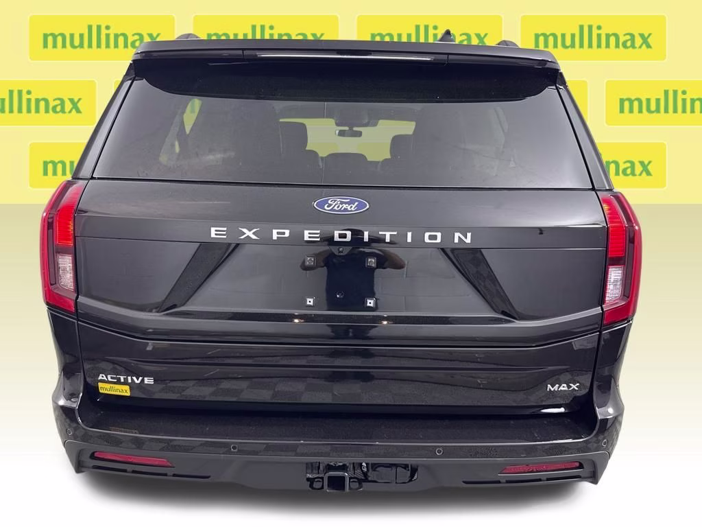 2026 Agate Black Metallic Ford Expedition Max Active RWD SUV