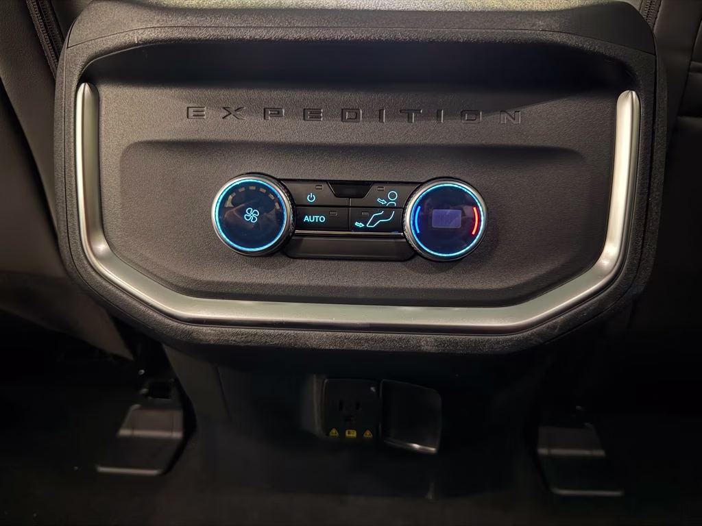 2026 Agate Black Metallic Ford Expedition Max Active RWD SUV
