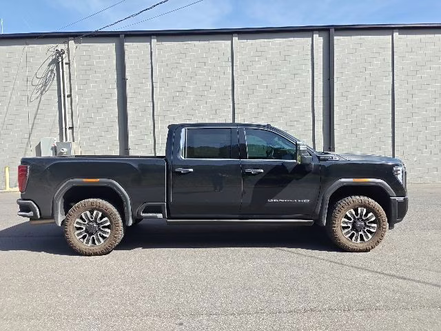2026 Onyx Black GMC Sierra 2500HD Denali Ultimate 4X4 Truck