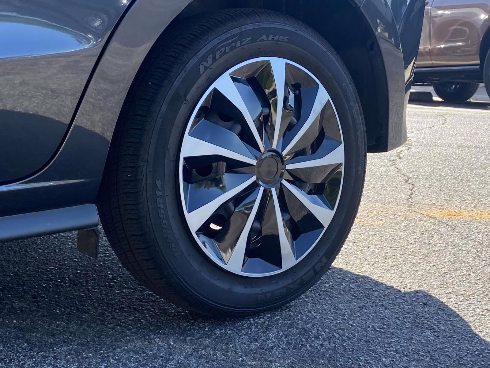 2024 Graphite Gray Metallic Mitsubishi Mirage ES FWD Hatchback