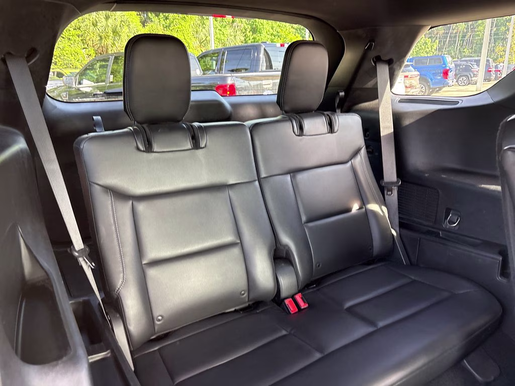 2020 Red Metallic Ford Explorer XLT RWD SUV
