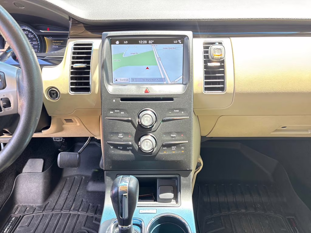 2019 Oxford White Ford Flex SEL FWD SUV