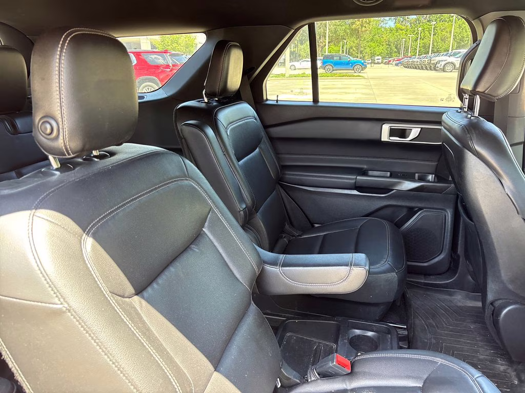 2020 Red Metallic Ford Explorer XLT RWD SUV