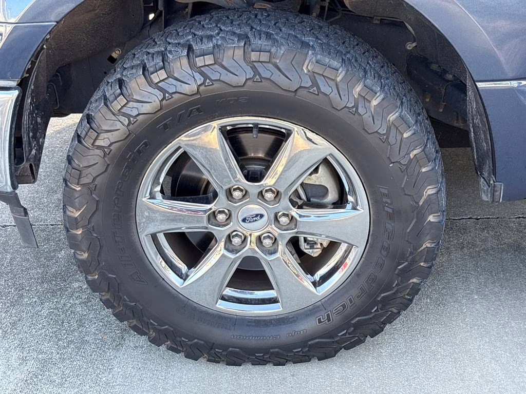 2020 Blue Ford F-150 XLT 4X4 Truck