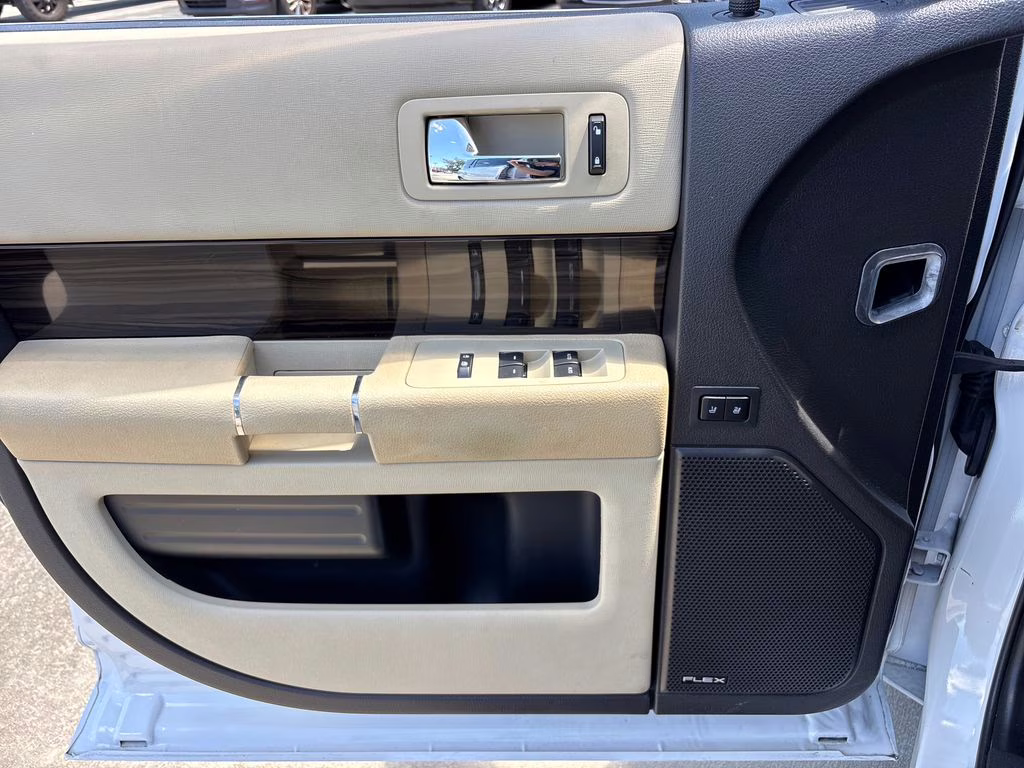 2019 Oxford White Ford Flex SEL FWD SUV
