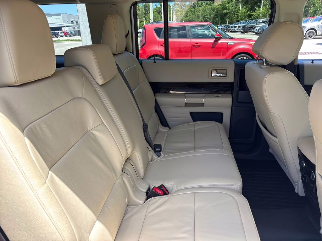 2019 Oxford White Ford Flex SEL FWD SUV