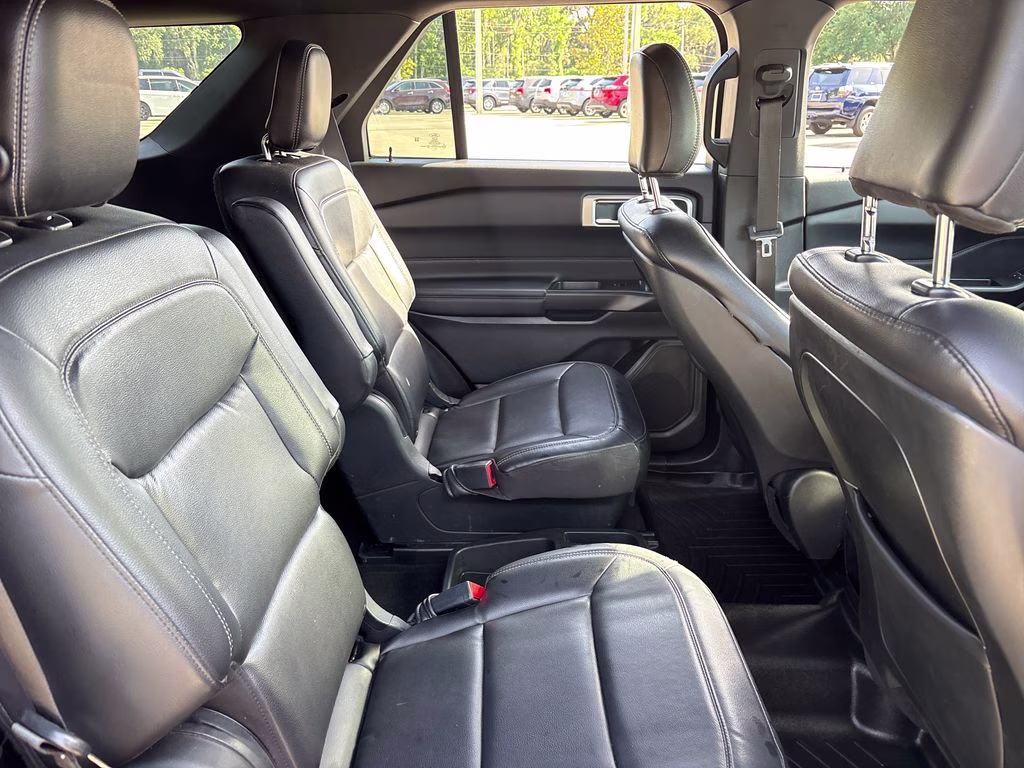 2020 Red Metallic Ford Explorer XLT RWD SUV