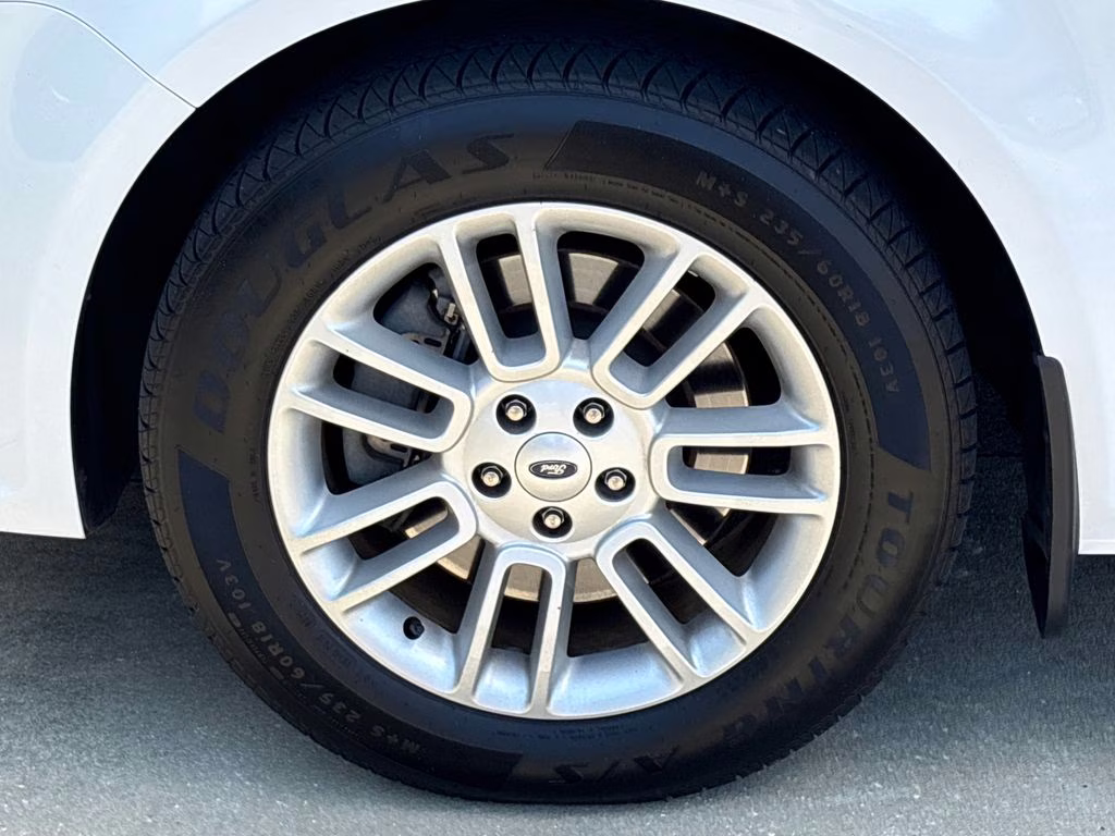 2019 Oxford White Ford Flex SEL FWD SUV