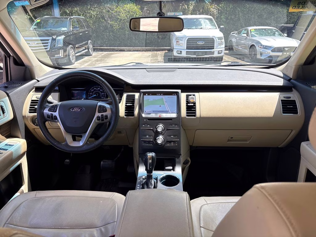 2019 Oxford White Ford Flex SEL FWD SUV