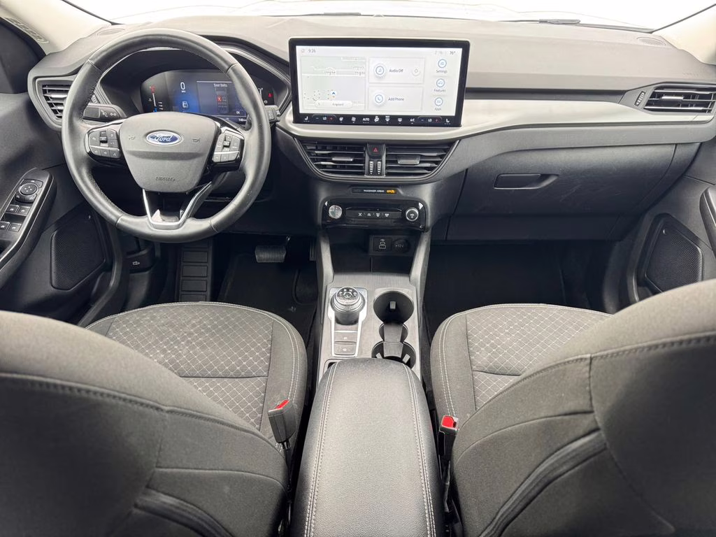 2024 Oxford White Ford Escape Active AWD SUV