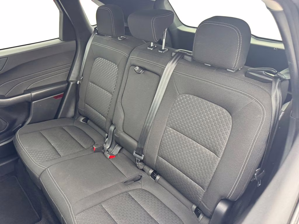 2024 Oxford White Ford Escape Active AWD SUV