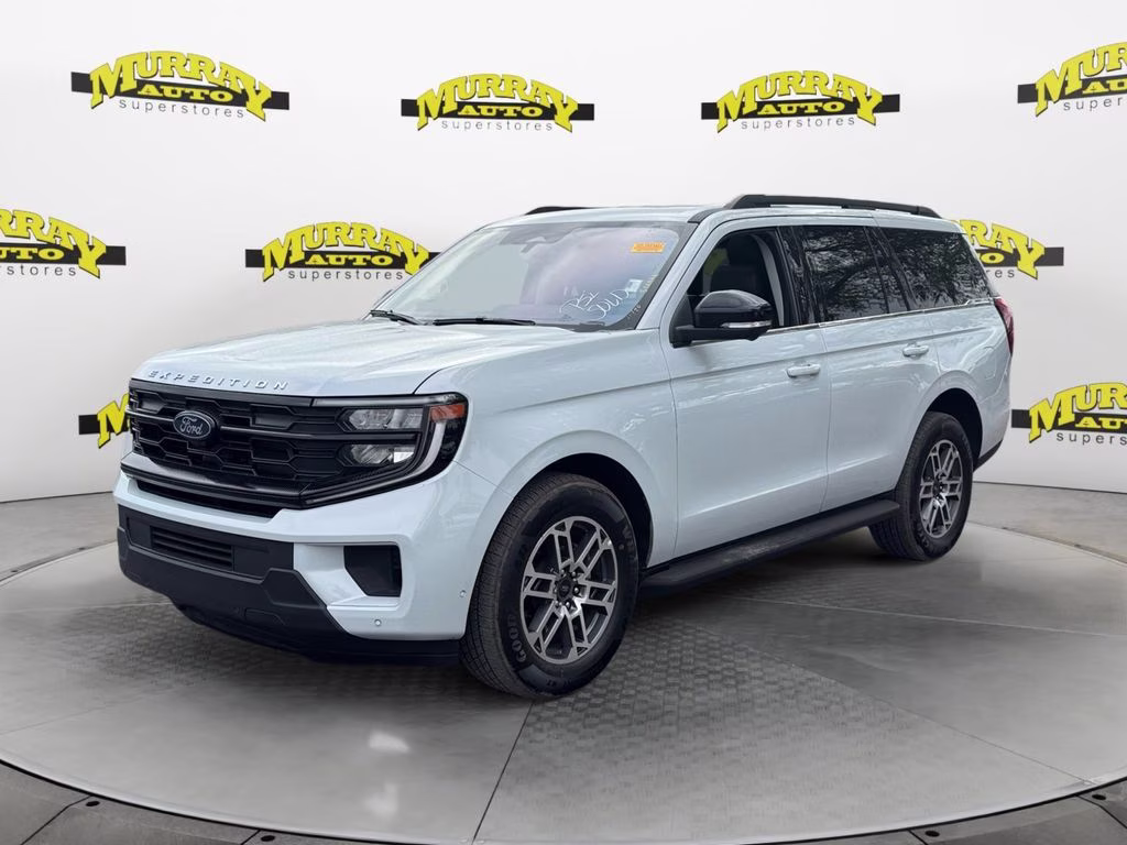 2025 Silver Metallic Ford Expedition Active RWD SUV