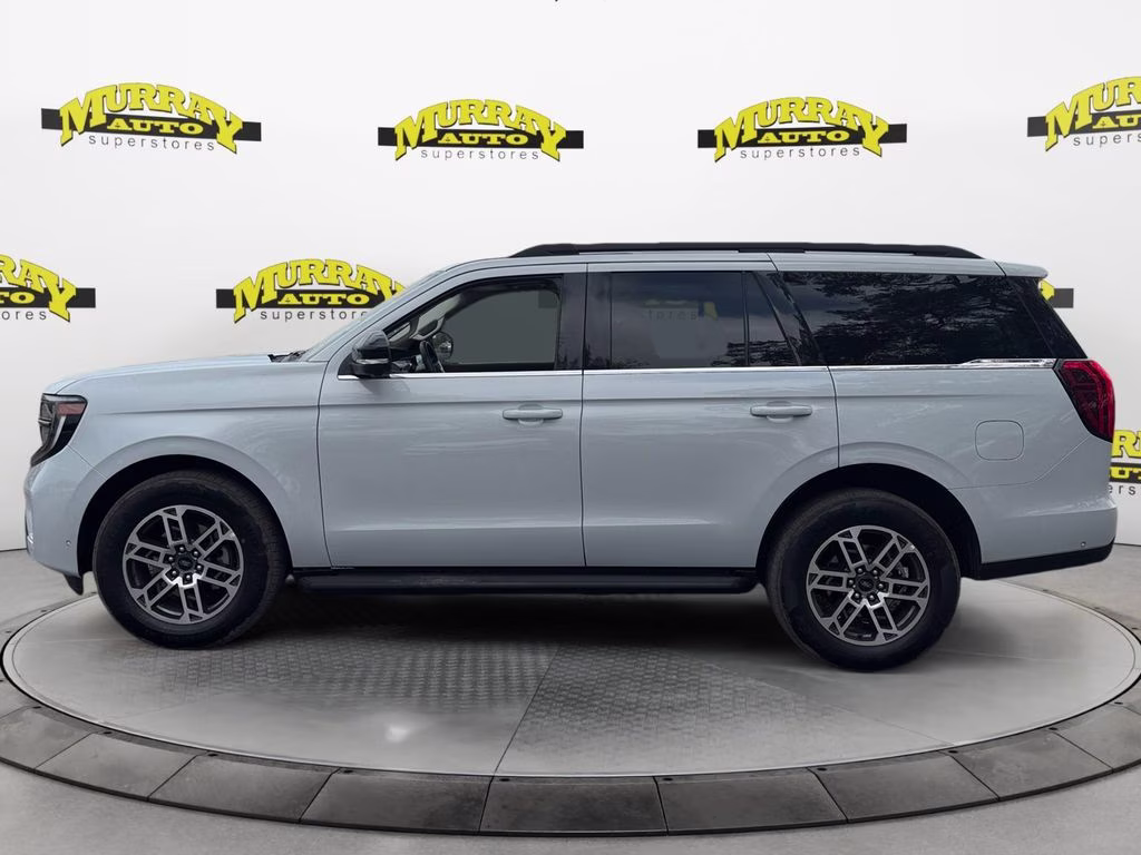 2025 Silver Metallic Ford Expedition Active RWD SUV
