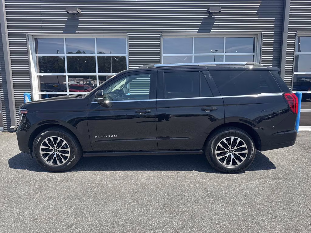2025 Agate Black Metallic Ford Expedition Platinum 4X4 SUV