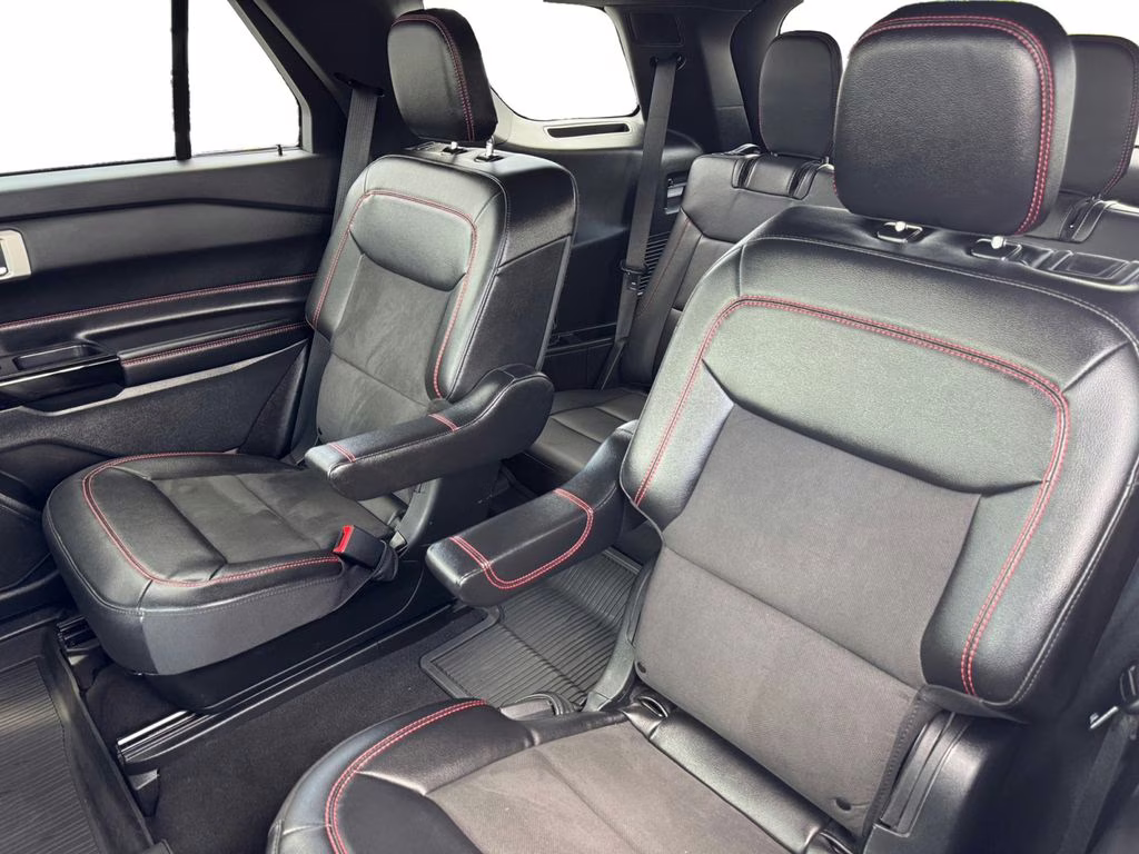 2023 Carbonized Gray Metallic Ford Explorer ST-Line RWD SUV