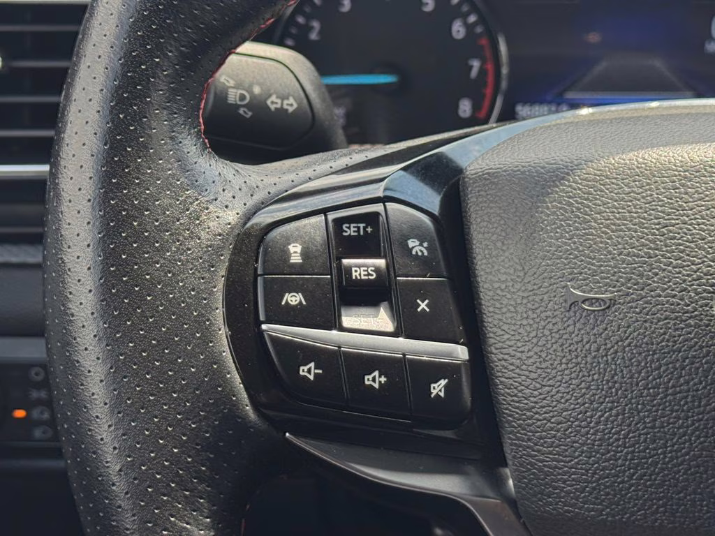 2023 Carbonized Gray Metallic Ford Explorer ST-Line RWD SUV