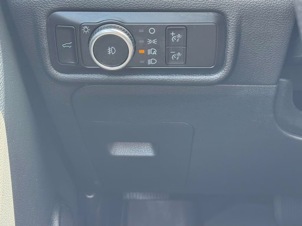 2023 Carbonized Gray Metallic Ford Explorer ST-Line RWD SUV