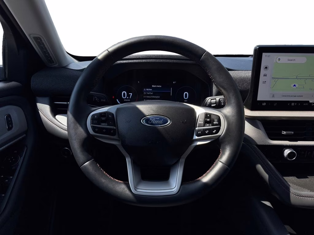 2025 Star White Metallic Tri-Coat Ford Explorer Active RWD SUV