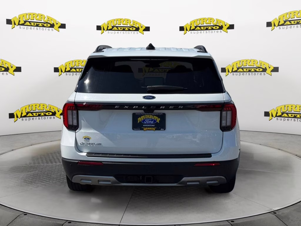 2025 Star White Metallic Tri-Coat Ford Explorer Active RWD SUV