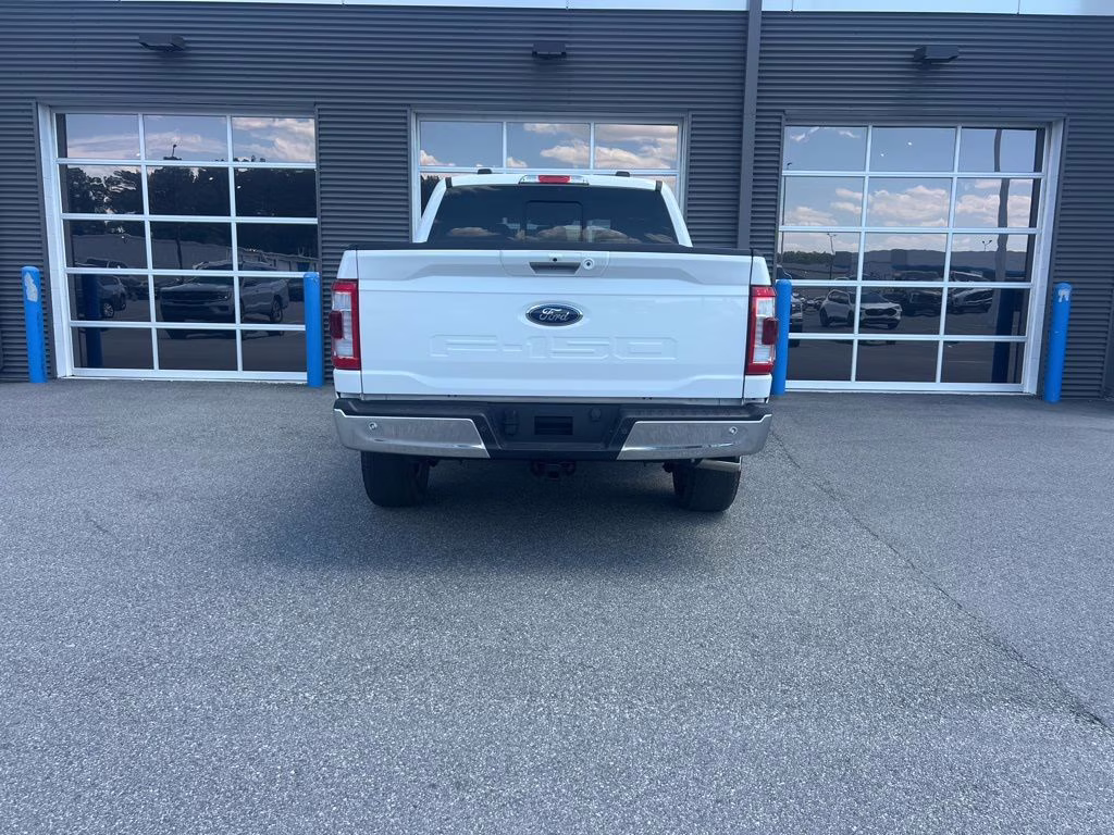 2023 Oxford White Ford F-150 Lariat 4X4 Truck