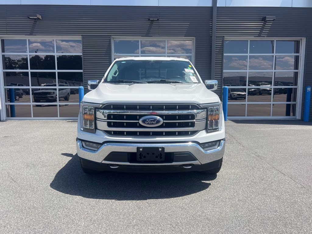 2023 Oxford White Ford F-150 Lariat 4X4 Truck