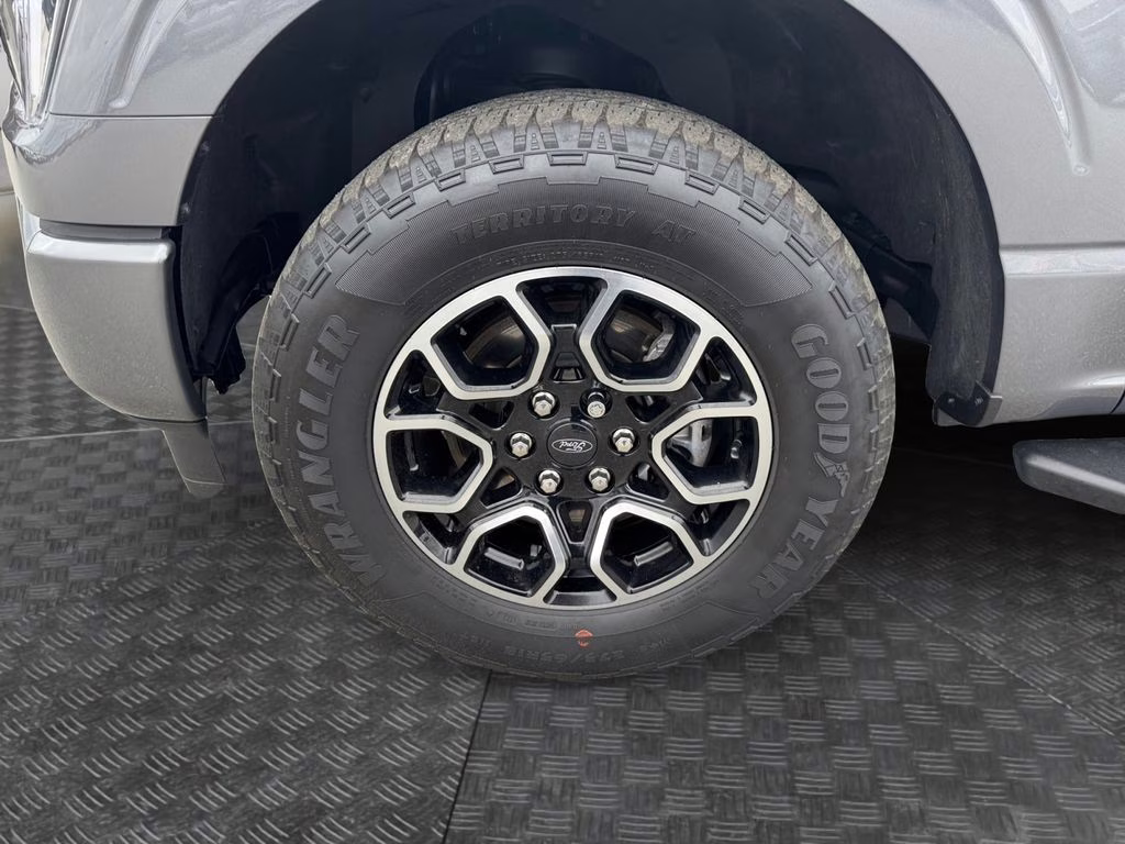 2023 Carbonized Gray Metallic Ford F-150 XLT 4X4 Truck