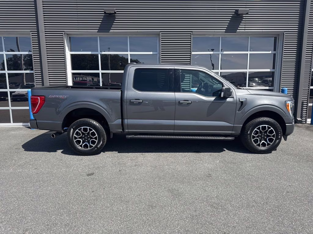 2023 Carbonized Gray Metallic Ford F-150 XLT 4X4 Truck
