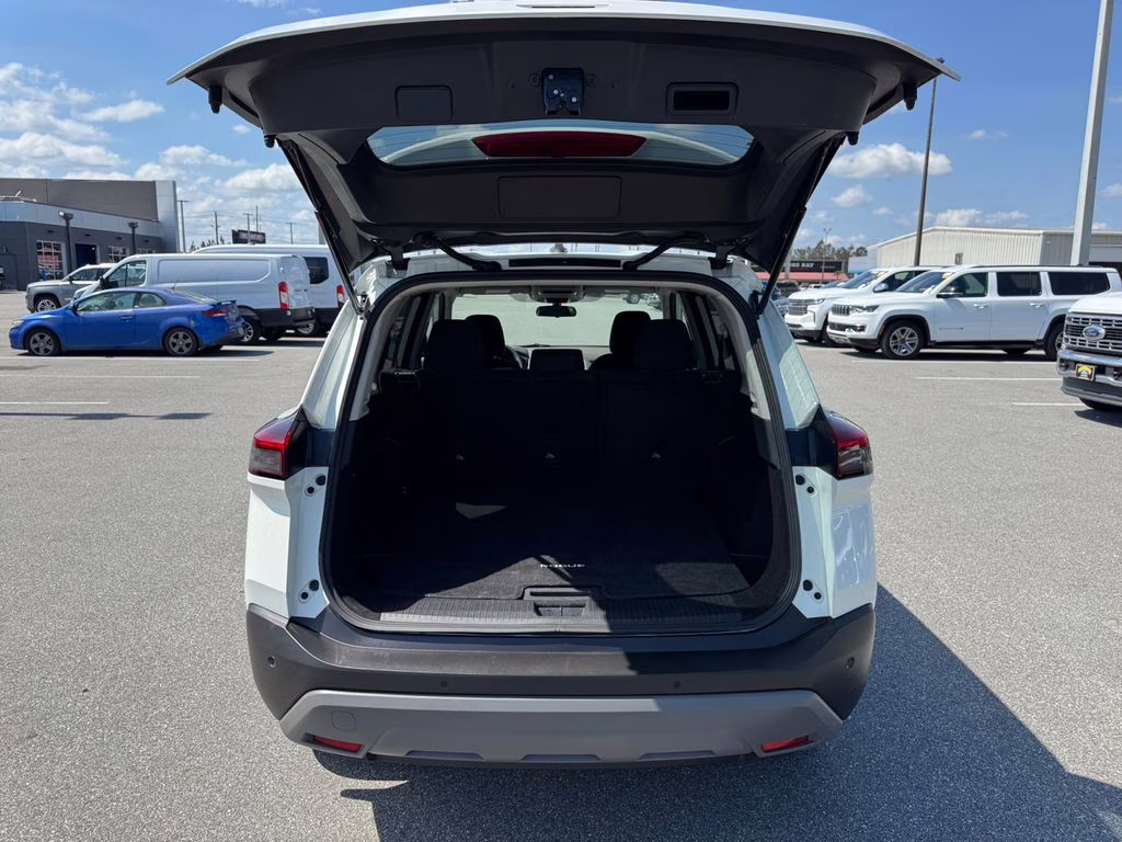 2023 Glacier White Nissan Rogue S FWD SUV