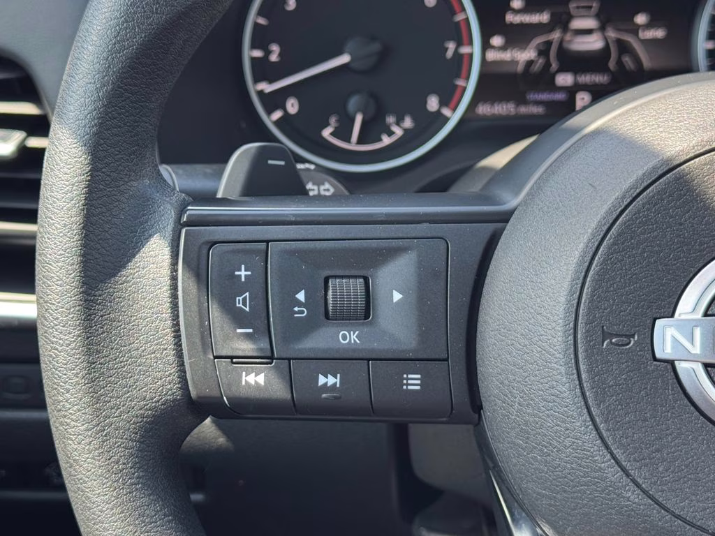 2023 Glacier White Nissan Rogue S FWD SUV