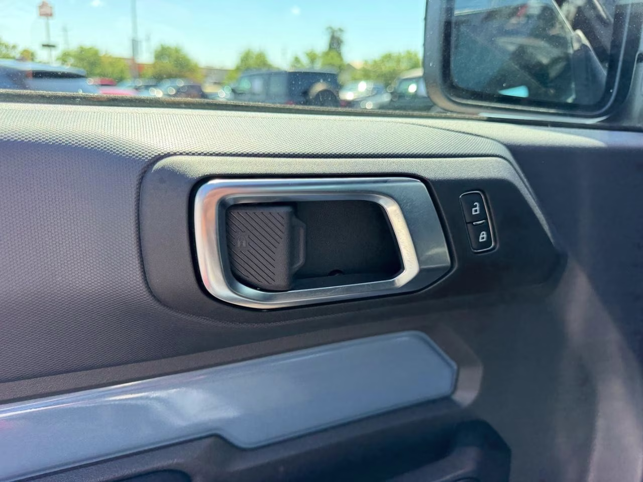 2025 Azure Gray Metallic Tri-Coat Ford Bronco Base 4X4 SUV