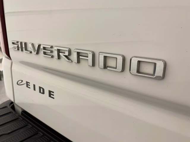 2024 Summit White Chevrolet Silverado 1500 RST 4X4 Truck