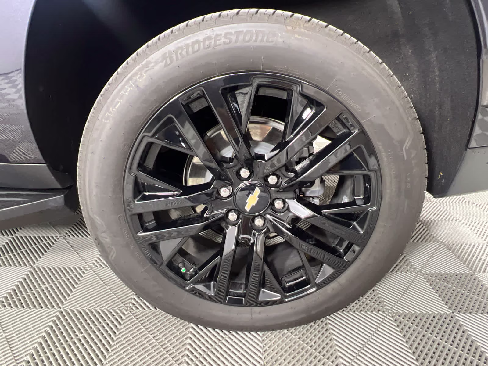 2025 Dark Ash Metallic Chevrolet Suburban High Country 4X4 SUV