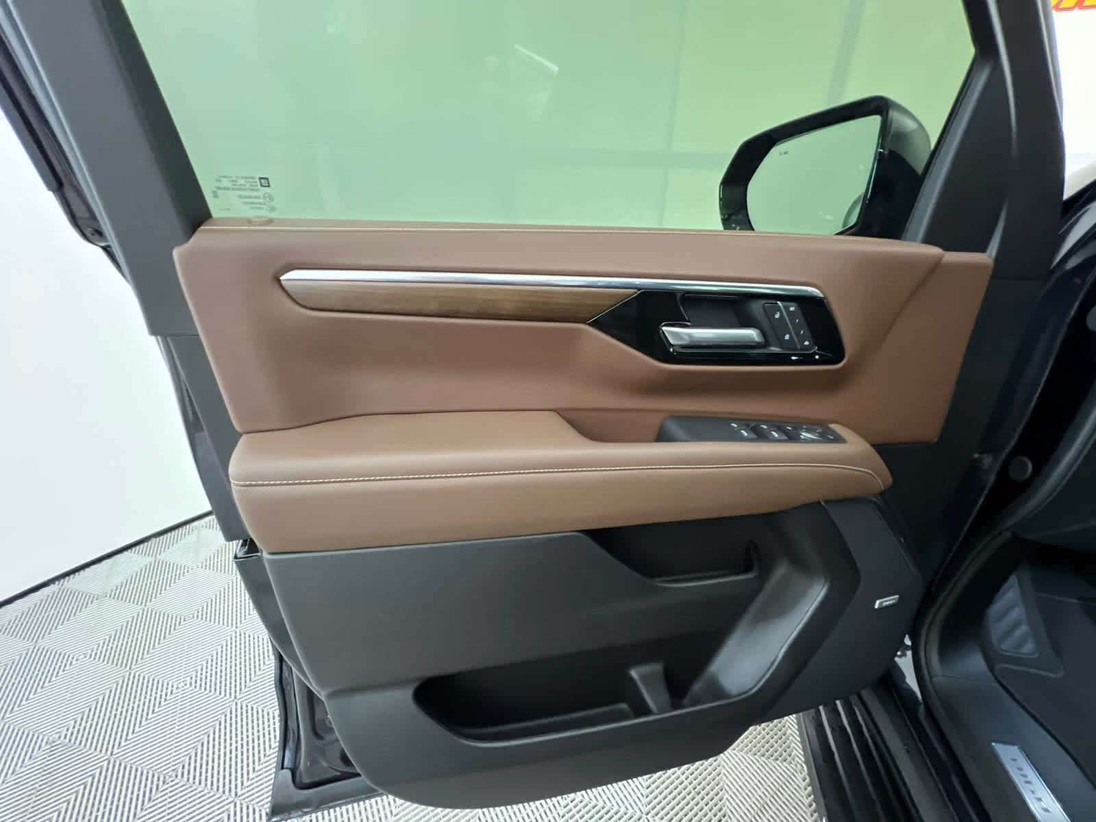 2025 Dark Ash Metallic Chevrolet Suburban High Country 4X4 SUV
