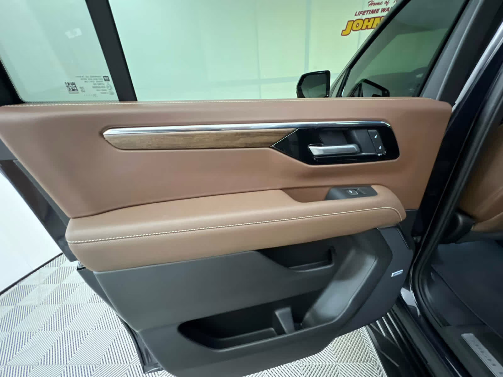 2025 Dark Ash Metallic Chevrolet Suburban High Country 4X4 SUV