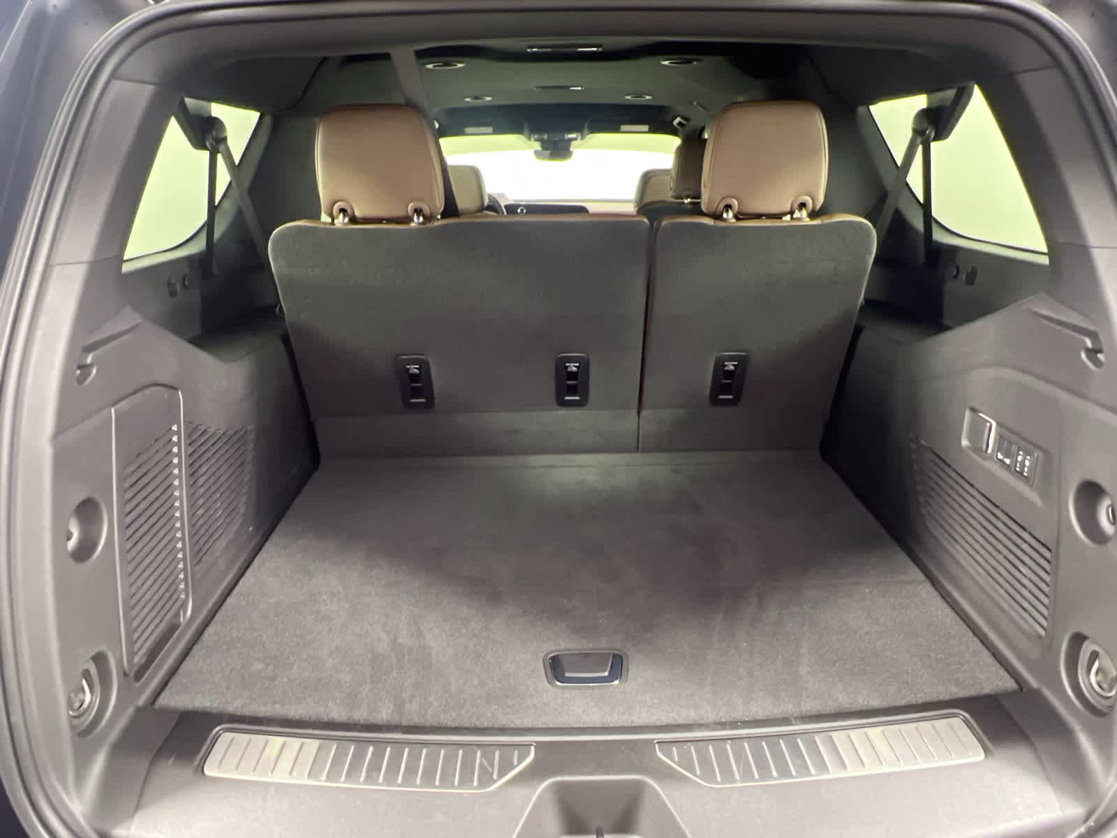 2025 Dark Ash Metallic Chevrolet Suburban High Country 4X4 SUV
