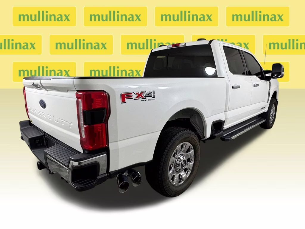 2023 White Metallic Ford Super Duty F-250 SRW Lariat 4X4 Truck