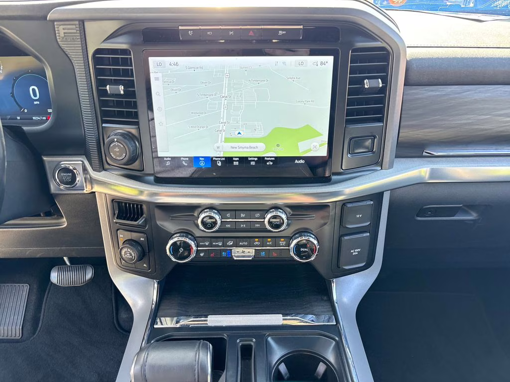 2024 Agate Black Metallic Ford F-150 Lariat 4X4 Truck